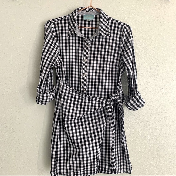 Skies Are Blue Dresses & Skirts - Skies Are Blue Black Gingham Plaid Wrap Dress - M